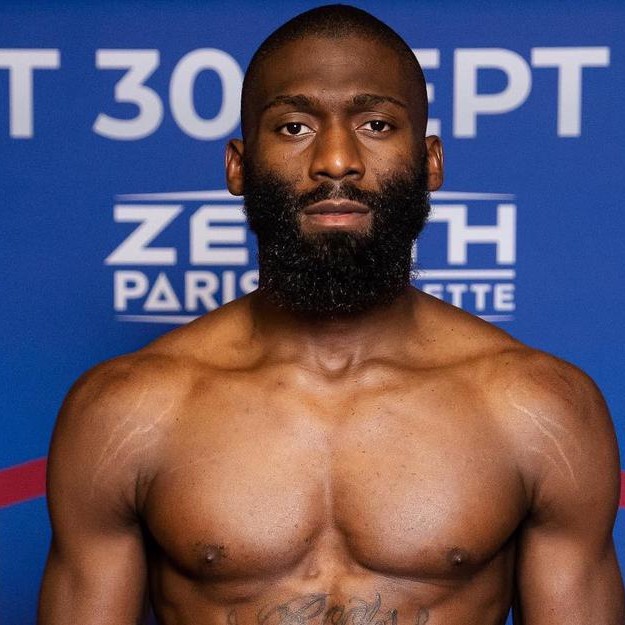 FRANCE :: Cédric Doumbé : Un Début Explosif au PFL, Une Étoile Montante du MMA :: FRANCE